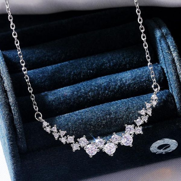 chokers korean style shiny star zircon pendant necklace ladies fashion trend natural elegant jewelry, Golden;silver
chokers korean style shiny star zircon pendant necklace ladies fashion trend natural elegant jewelry, Golden;silver