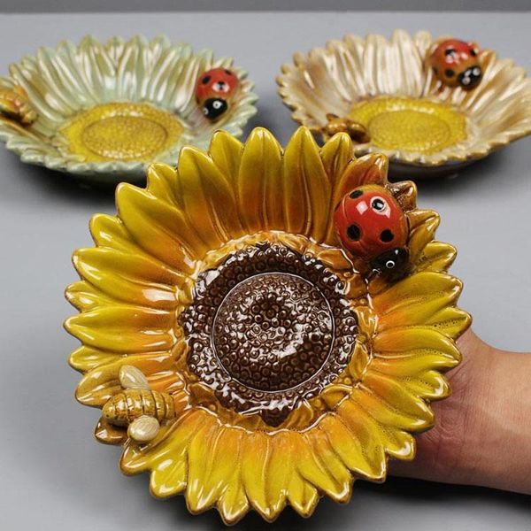 dishes & plates creative insect sun flower fruit plate modern home deskdecoration ceramic crafts el household soap box
dishes & plates creative insect sun flower fruit plate modern home deskdecoration ceramic crafts el household soap box