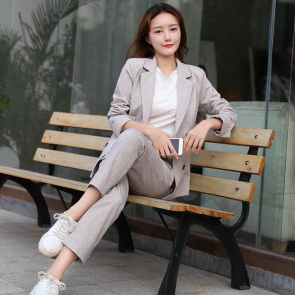 women's suits & blazers suit 2021 autumn fashion temperament casual solid color double-breasted small trousers two-piece, White;black
women's suits & blazers suit 2021 autumn fashion temperament casual solid color double-breasted small trousers two-piece, White;black