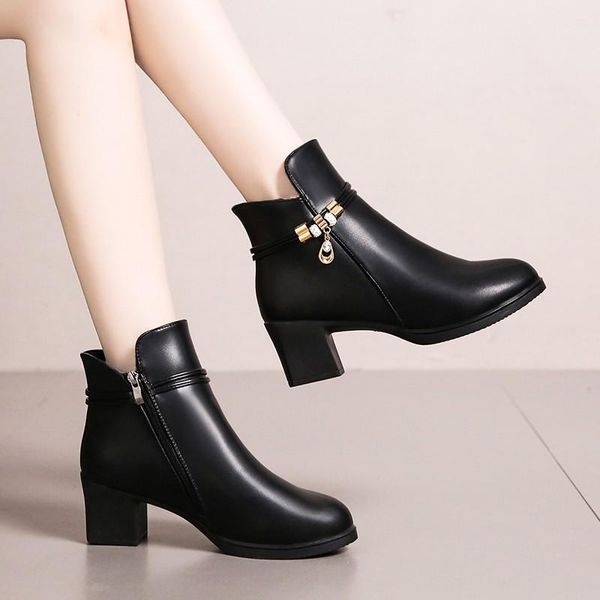 plus size 41 women snow shoes plush high heels office lady black square heel ankle boots crystal booties botas mujer 8724n
plus size 41 women snow shoes plush high heels office lady black square heel ankle boots crystal booties botas mujer 8724n