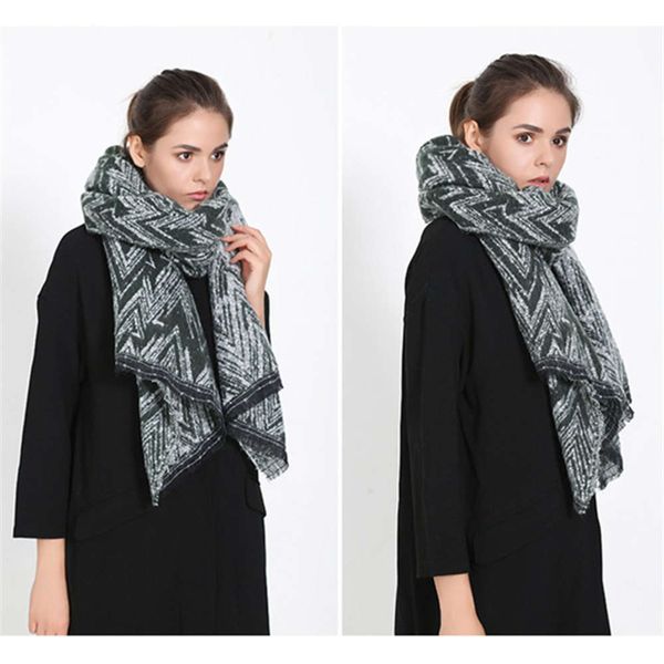 wrap autumn and winter lengthened thickened thermal mirror water ripple imitation cashmere shawl scarf dual purpose, Blue;gray
wrap autumn and winter lengthened thickened thermal mirror water ripple imitation cashmere shawl scarf dual purpose, Blue;gray