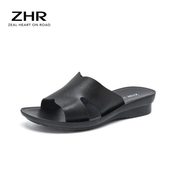 slippers 2021 women leather platform sandals ladies open toe silde shoes indoor outdoor anti-skid flip-flops female beach, Black
slippers 2021 women leather platform sandals ladies open toe silde shoes indoor outdoor anti-skid flip-flops female beach, Black