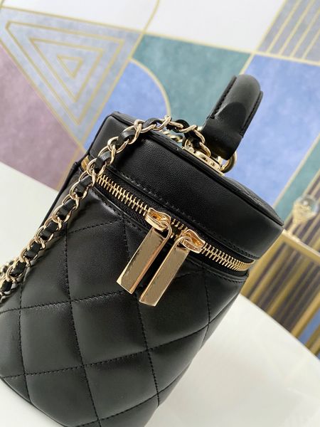 women leather bags 7a high end sheepskin single shoulder cross carry bucket cosmetic classic fashion leisure business entertainment with lon
women leather bags 7a high end sheepskin single shoulder cross carry bucket cosmetic classic fashion leisure business entertainment with lon