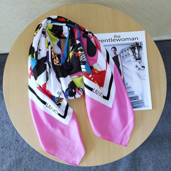 hats, scarves & gloves sets wholesale original 2021, the fashion brand women's wear high-quality scarf scarf, autumn, Blue;gray
hats, scarves & gloves sets wholesale original 2021, the fashion brand women's wear high-quality scarf scarf, autumn, Blue;gray