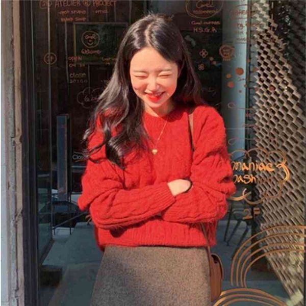 winter red women pullover girls vintage autumn elegant female knitted sweater oversize skinny mini skirt suits 210417, White
winter red women pullover girls vintage autumn elegant female knitted sweater oversize skinny mini skirt suits 210417, White