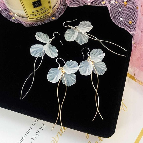 eternal petal female temperament korean versatile super fairy tassel long show face simple earrings, Black
eternal petal female temperament korean versatile super fairy tassel long show face simple earrings, Black