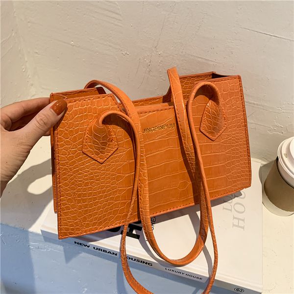 textured fashion net spring one-shoulder female style western red bag small portable trendy messenger pattern and summer new 2021 rlnil
textured fashion net spring one-shoulder female style western red bag small portable trendy messenger pattern and summer new 2021 rlnil