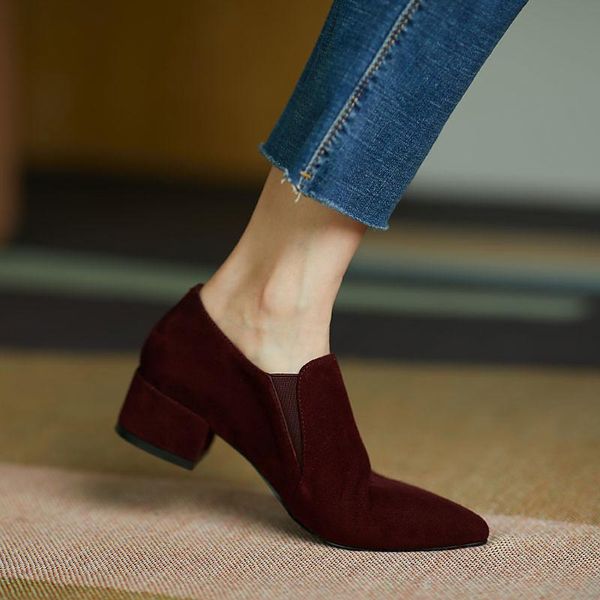 single boots women 2021 spring and autumn british style pointed thick heel work matte deep mouth high black ankle shoes
single boots women 2021 spring and autumn british style pointed thick heel work matte deep mouth high black ankle shoes