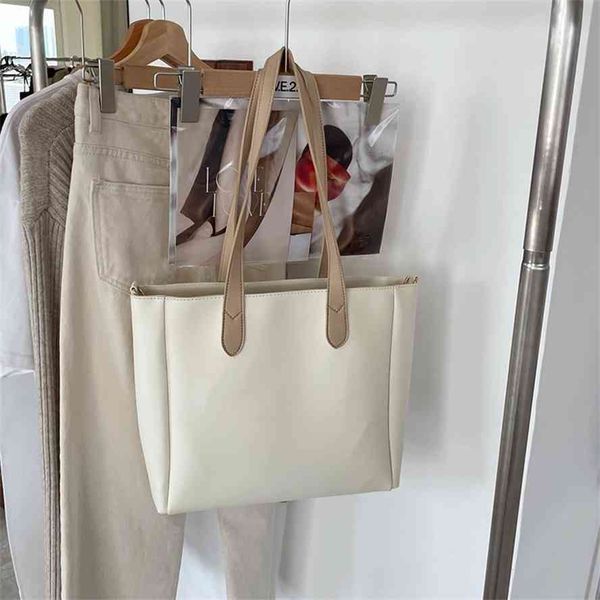 2021 popular new fashion commuting korean version simple large capacity messenger women's versatile one shoulder tote bag
2021 popular new fashion commuting korean version simple large capacity messenger women's versatile one shoulder tote bag