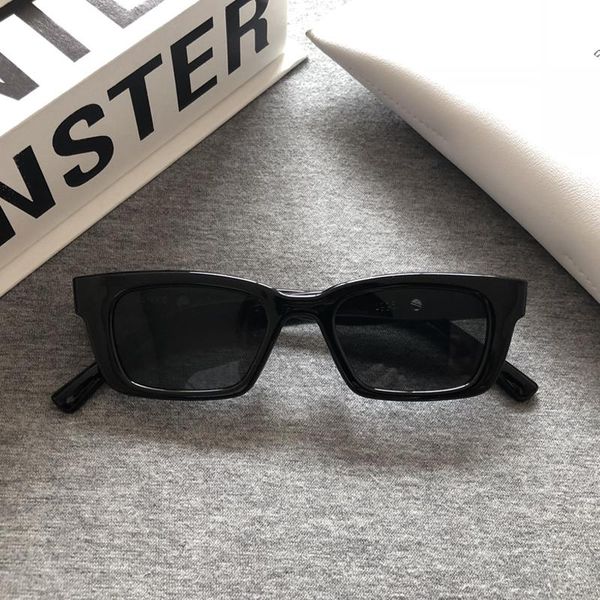 sunglasses 2021 korean jennie cooperation gm jentle home fashion women elegant lady small frame vintage glasses 1996, White;black
sunglasses 2021 korean jennie cooperation gm jentle home fashion women elegant lady small frame vintage glasses 1996, White;black