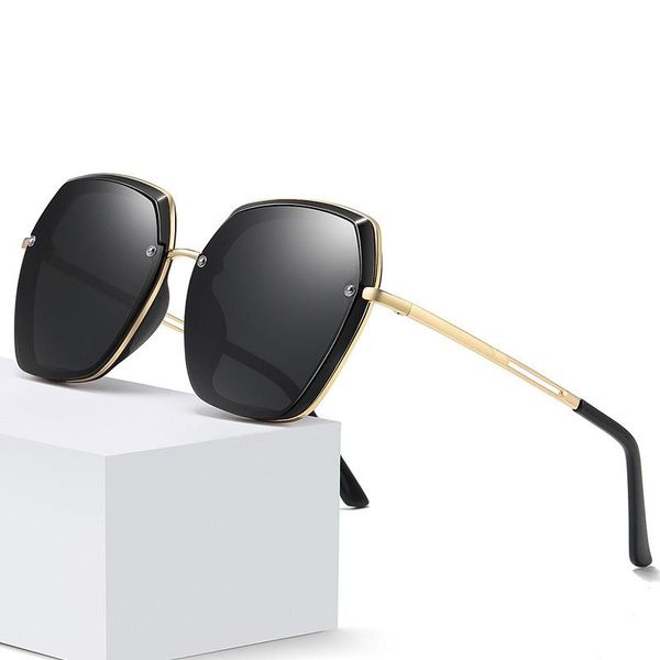 sunglasses 2021 female polarizing fashion retro brand design anti-uv sun glasses shades for women mujer, White;black
sunglasses 2021 female polarizing fashion retro brand design anti-uv sun glasses shades for women mujer, White;black