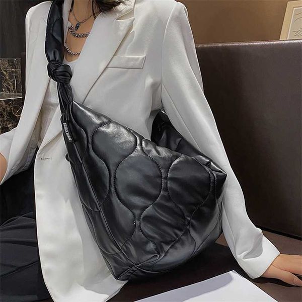 veryme cloth shoulder bag for women fashion leather composite women's bags trend ladies handbags large capacity female daily bag 211025
veryme cloth shoulder bag for women fashion leather composite women's bags trend ladies handbags large capacity female daily bag 211025