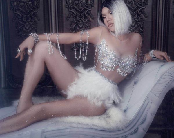 sparkly rhinestones feathers elastic skinny bodysuit female costume bar nightclub dance outfit singer dancer performance women's jumpsu, Black;white
sparkly rhinestones feathers elastic skinny bodysuit female costume bar nightclub dance outfit singer dancer performance women's jumpsu, Black;white