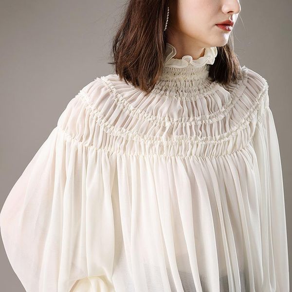 women's t-shirt spring 2021 european silk shirt loose 100% ruffle collar westernized top, White
women's t-shirt spring 2021 european silk shirt loose 100% ruffle collar westernized top, White
