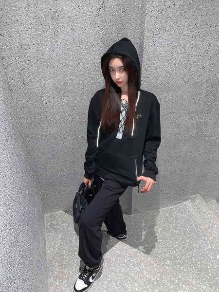 chaopai 2021 early autumn p house triangular chest rope decoration sports style loose leisure suit, White
chaopai 2021 early autumn p house triangular chest rope decoration sports style loose leisure suit, White