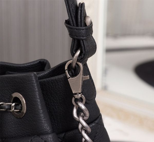 bucket tote hand bags designs crossbody women handbag cowhide leather shoulder bag fashion cluthc wallet with drawstring luxury purse silver
bucket tote hand bags designs crossbody women handbag cowhide leather shoulder bag fashion cluthc wallet with drawstring luxury purse silver