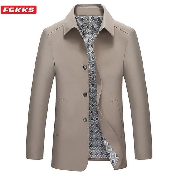 fgkks autumn solid trench coats men brand men's business casual fashion wild turn-down collar slim coat male 210819, Tan;black
fgkks autumn solid trench coats men brand men's business casual fashion wild turn-down collar slim coat male 210819, Tan;black