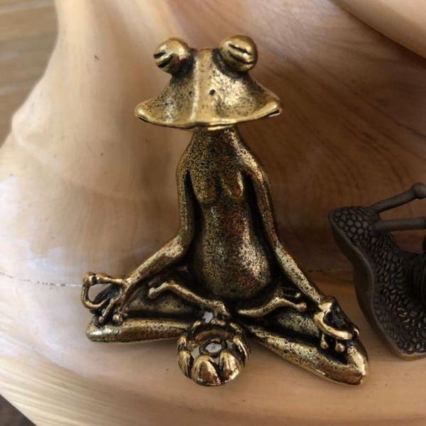 fragrance lamps 100% pure copper meditation frog stick incense holder vintage burner zen ornaments home decoration
fragrance lamps 100% pure copper meditation frog stick incense holder vintage burner zen ornaments home decoration
