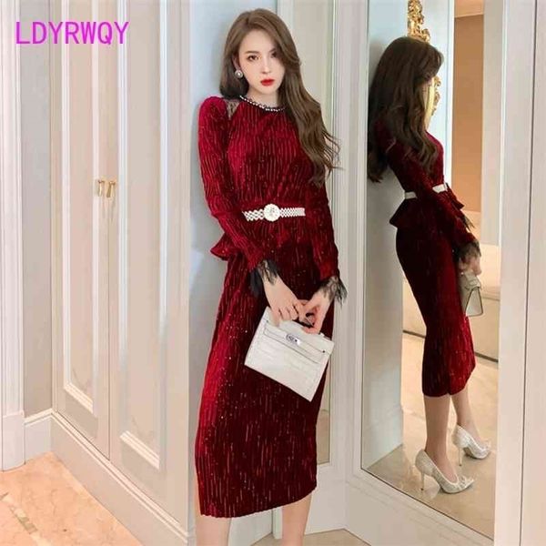 velvet wine red two-piece retro temperament ruffled belly jacket high waist skirt slim suit office lady regular 210416, White
velvet wine red two-piece retro temperament ruffled belly jacket high waist skirt slim suit office lady regular 210416, White
