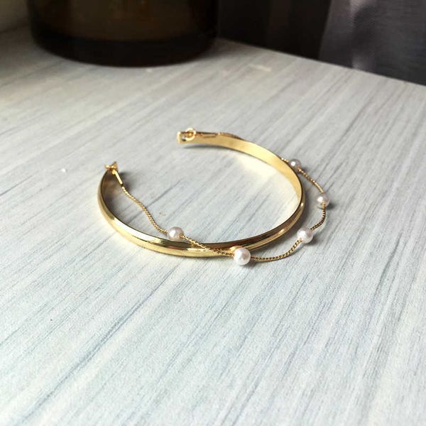 trendy jewelry metal cuff bracelet popular style golden plating simulated round white pearl chain bracelet for women gifts q0719, Black
trendy jewelry metal cuff bracelet popular style golden plating simulated round white pearl chain bracelet for women gifts q0719, Black