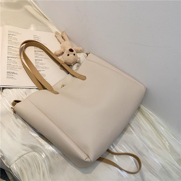 evening bags white women's big bag capacity shoulder simple pu leather ladies wild sac a main femme
evening bags white women's big bag capacity shoulder simple pu leather ladies wild sac a main femme