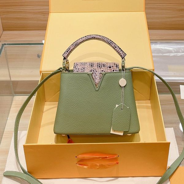 plain color shoulder bag wallet cross body bags tote handbag ajustable removable strap genuine leather handbags wallets summer style
plain color shoulder bag wallet cross body bags tote handbag ajustable removable strap genuine leather handbags wallets summer style