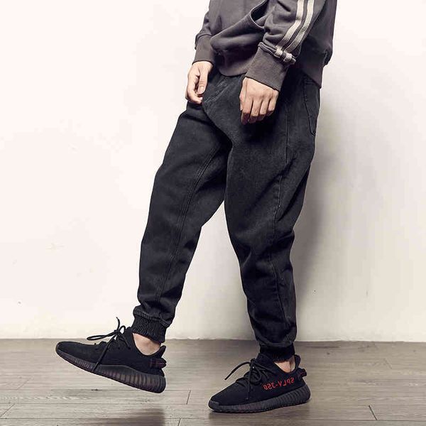 jeans fashion streetwear men jeans black color plus size 28-42 loose fit spliced designer cargo pants hip hop jogger wide leg trousers, Blue
jeans fashion streetwear men jeans black color plus size 28-42 loose fit spliced designer cargo pants hip hop jogger wide leg trousers, Blue