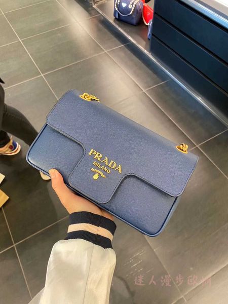 handbag women luxurys designers bags 2021 purses zhouzhoubao123 wallet purse crossbody bag totes cross grain leather flap chain
handbag women luxurys designers bags 2021 purses zhouzhoubao123 wallet purse crossbody bag totes cross grain leather flap chain
