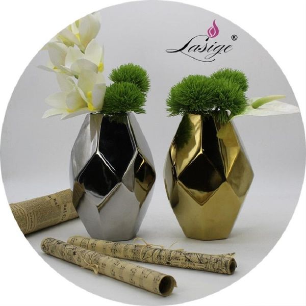 vases gold silver ceramic polyhedron vase flower accessories home decoration special promotion
vases gold silver ceramic polyhedron vase flower accessories home decoration special promotion
