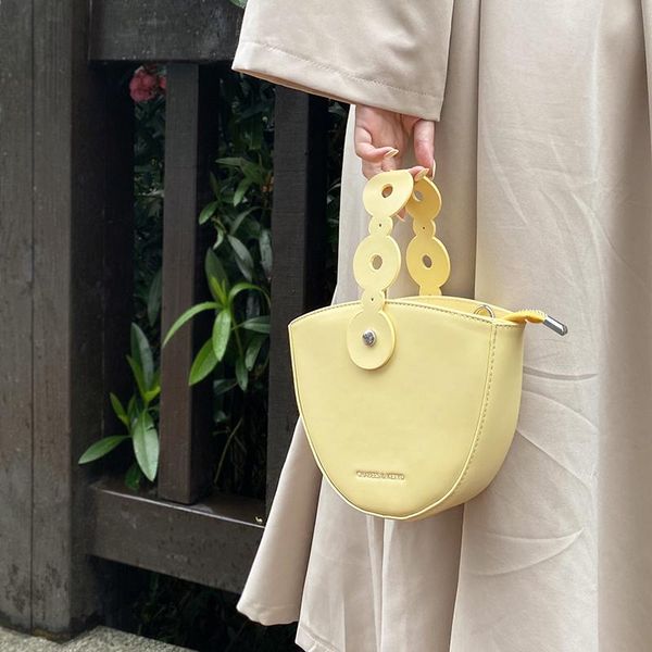 evening bags pu leather bucket bag 2021 summer designer handbags luxury hollow out strap shoulder crossbody women
evening bags pu leather bucket bag 2021 summer designer handbags luxury hollow out strap shoulder crossbody women