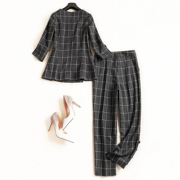women's two piece pants 2021 fashion suit autumn and winter elegant round neck plaid shirt+pants two-piece set, White
women's two piece pants 2021 fashion suit autumn and winter elegant round neck plaid shirt+pants two-piece set, White