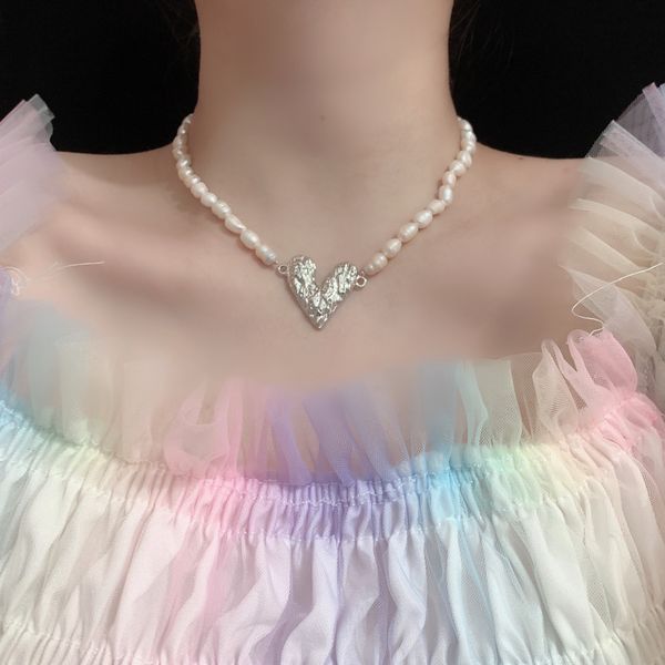 2021 chic handmade freshwater pearl choker necklace fashion casual silver heart pendant necklace jewelry, Golden;silver
2021 chic handmade freshwater pearl choker necklace fashion casual silver heart pendant necklace jewelry, Golden;silver