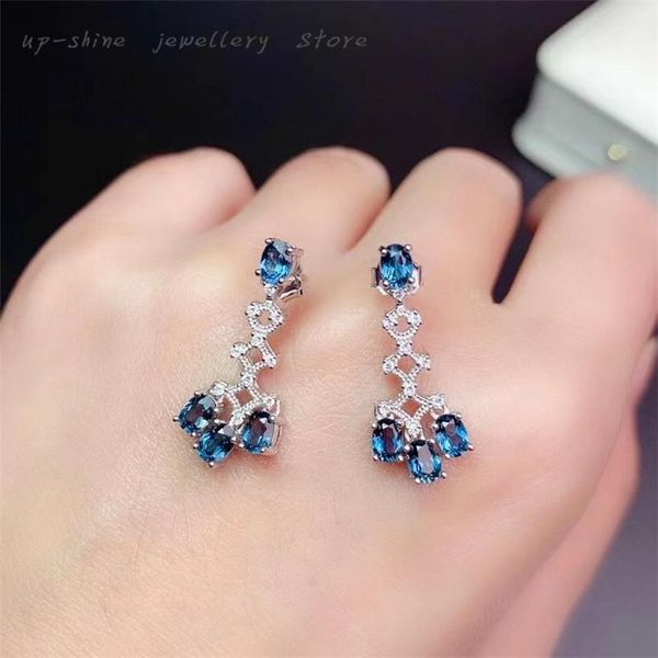 stud style women's 925 silver inlaid z earrings, finely crafted, retro design, elegant and beautiful, Golden;silver
stud style women's 925 silver inlaid z earrings, finely crafted, retro design, elegant and beautiful, Golden;silver