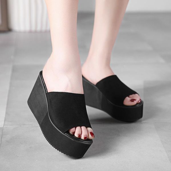 cm wedge super high heels black leather fish mouth sandals increase in height slippers
cm wedge super high heels black leather fish mouth sandals increase in height slippers