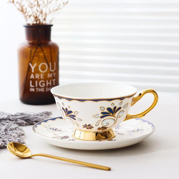 cups & saucers travel creative ceramic cup coffee mug nordic handmade luxury afternoon tea saucer spoon couple sottovaso drinkware ef50cs
cups & saucers travel creative ceramic cup coffee mug nordic handmade luxury afternoon tea saucer spoon couple sottovaso drinkware ef50cs