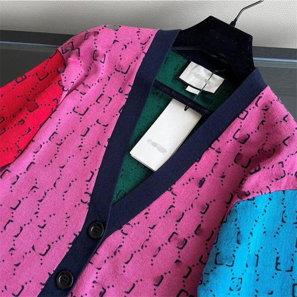 2023 colorful patchwork pattern sweaters fashion letter jacquard cardigan sweater fall personality designer girls coats, White;black
2023 colorful patchwork pattern sweaters fashion letter jacquard cardigan sweater fall personality designer girls coats, White;black