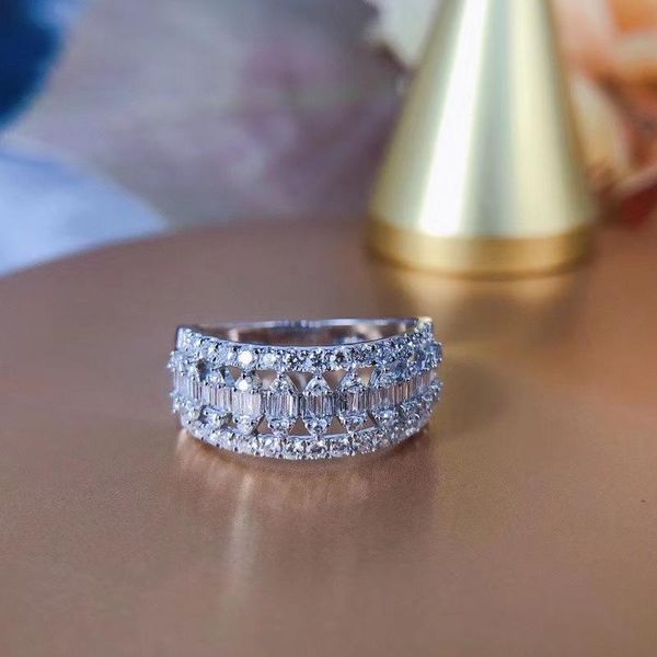 trend round row rings luxury inlay crystal zircon elegant bridal jewelry for women wedding engagement birthday gift, Slivery;golden
trend round row rings luxury inlay crystal zircon elegant bridal jewelry for women wedding engagement birthday gift, Slivery;golden