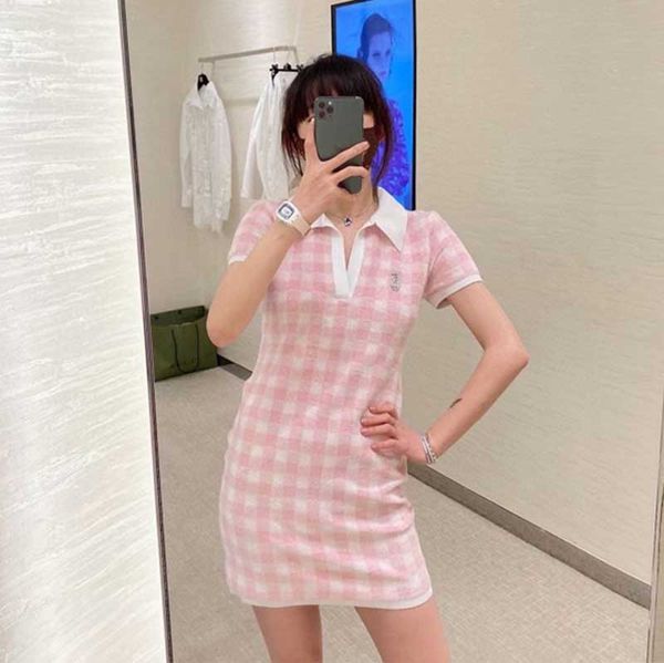 blessing aw design letter brooch polo collar waist bag hip plaid short sleeve knitted dress women, Black;gray
blessing aw design letter brooch polo collar waist bag hip plaid short sleeve knitted dress women, Black;gray