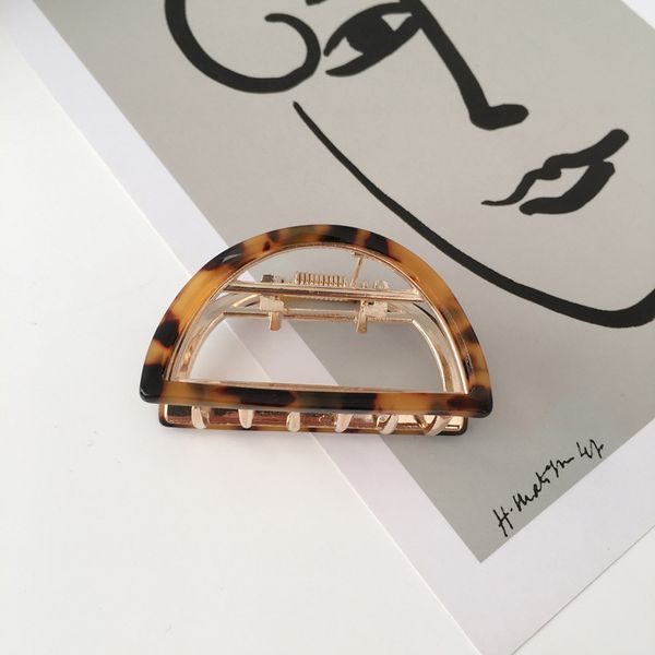 length 5.2 cm hollow out semicircle hair clamps women acetic acid alloy scrunchies claw clips female middle size ponytail shower hairpins ha, Slivery;golden
length 5.2 cm hollow out semicircle hair clamps women acetic acid alloy scrunchies claw clips female middle size ponytail shower hairpins ha, Slivery;golden