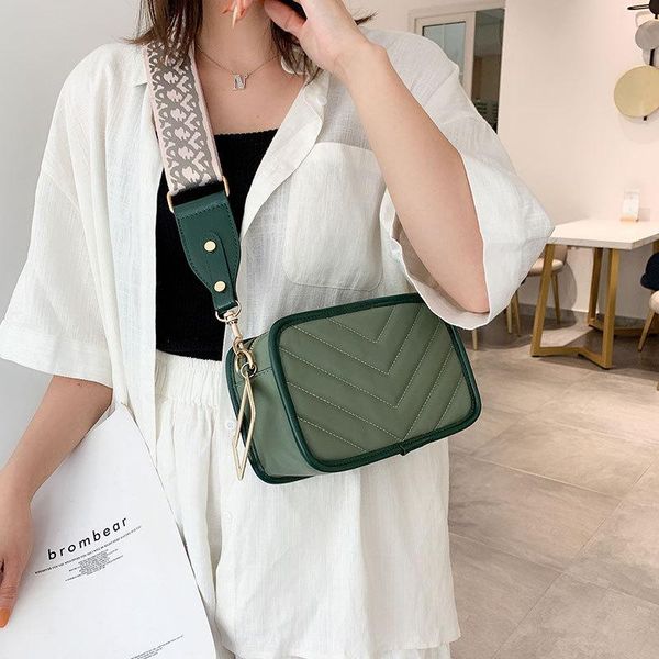 cross body 2021 summer mini bag women's fashion embroidery thread wide shoulder strap shoulder/crossbody
cross body 2021 summer mini bag women's fashion embroidery thread wide shoulder strap shoulder/crossbody