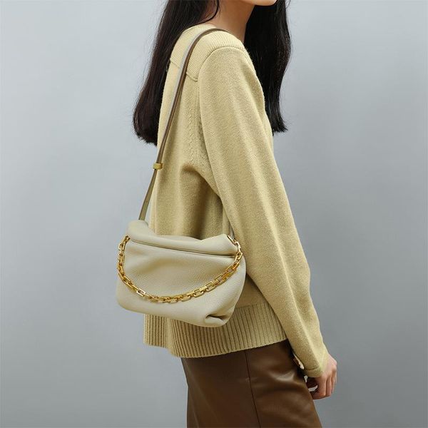 small bag 2021 fashion leather chain fold cloud dumpling one-shoulder crossbody woman totes
small bag 2021 fashion leather chain fold cloud dumpling one-shoulder crossbody woman totes