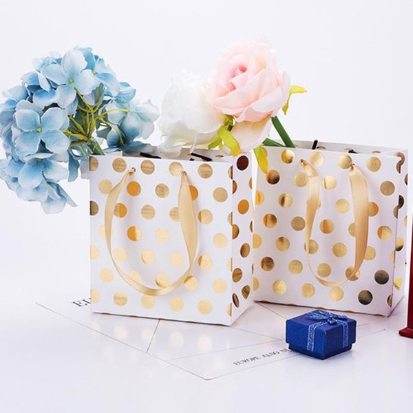 12pcs tote christmas portable pouch decoration polka dot wedding gift bag birthday party favor present with handles celebration wrap
12pcs tote christmas portable pouch decoration polka dot wedding gift bag birthday party favor present with handles celebration wrap