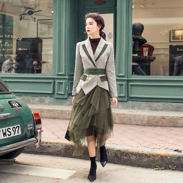 two piece dress design office lady blazer and skirt set korean style female suits with plaid jacket ensemble femme deux pieces, White
two piece dress design office lady blazer and skirt set korean style female suits with plaid jacket ensemble femme deux pieces, White