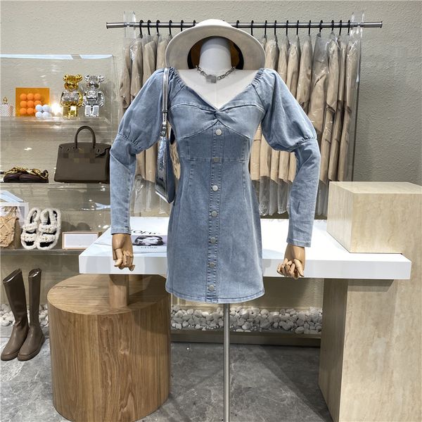 dresses warm niche design torsion breast denim temper age reduction low bubble to-word dress cleavage, Black;gray
dresses warm niche design torsion breast denim temper age reduction low bubble to-word dress cleavage, Black;gray