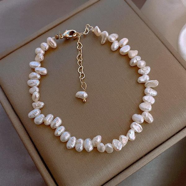 link, chain 2021 korea selling fashion lady gold color bracelet simple white imitation pearl baroque women's daily wear jewelry, Black
link, chain 2021 korea selling fashion lady gold color bracelet simple white imitation pearl baroque women's daily wear jewelry, Black