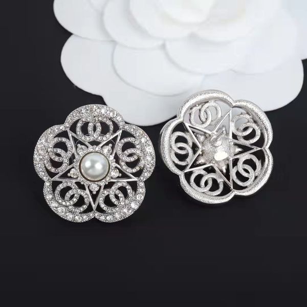 luxury designer flower earrings ladies pearls diamonds 925 silver needles earring fashion jewelry, Golden;silver
luxury designer flower earrings ladies pearls diamonds 925 silver needles earring fashion jewelry, Golden;silver