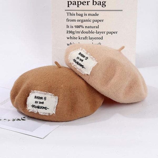 berets 2021 winter women beret wool hat autumn letter embroidery warm painter, Blue;gray
berets 2021 winter women beret wool hat autumn letter embroidery warm painter, Blue;gray