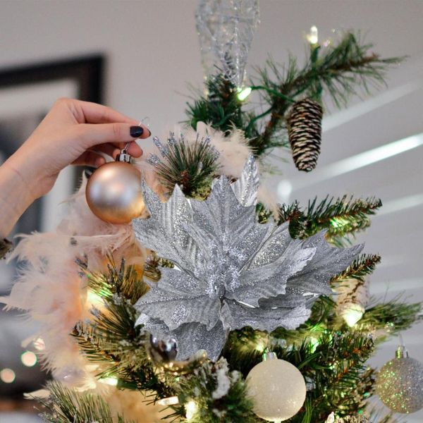 decorative flowers & wreaths artificial christmas tree flower decoration spray selected ornaments model festive party supplies 2021
decorative flowers & wreaths artificial christmas tree flower decoration spray selected ornaments model festive party supplies 2021