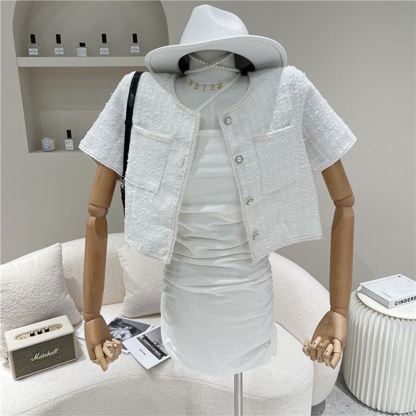coat spring summer 2021 women's niche design short tweed personality breasted cardigan, Tan;black
coat spring summer 2021 women's niche design short tweed personality breasted cardigan, Tan;black