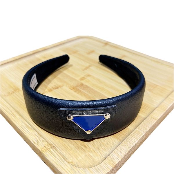 fashion padded leather headbands for women girls solid classic brand triangle wide bezel hairbands hair hoop hairband hair accessories gift, Silver
fashion padded leather headbands for women girls solid classic brand triangle wide bezel hairbands hair hoop hairband hair accessories gift, Silver